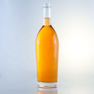 Συσκευή μπουκαλιών 750 ml για μπράντι ή ουίσκι με μοναδικό σχεδιασμό και επιφάνεια με ξύσιμο