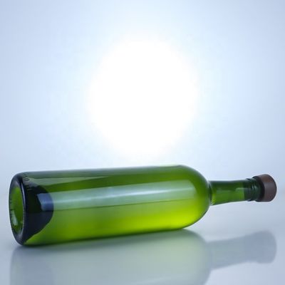 700 ml Αρχαίο πράσινο γυάλινο μπουκάλι για οινοπνευματώδη ποτά Ρουμ Τζιν λάδι και μπύρα υλικό βάσης γυαλί