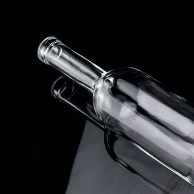 Εξαιρετικό σχεδιασμό Βότκα Λικέρ γυάλινο μπουκάλι 750ml Διαυγές γυάλινο μπουκάλι με καπάκι βίδας