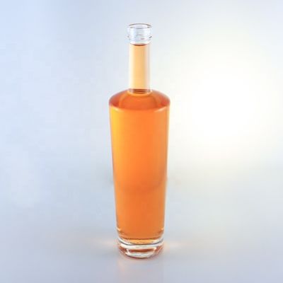 750 ml φιάλη από γυαλί με μακρύ λαιμό με φελλό και επιφανειακή επεξεργασία με ξύλο