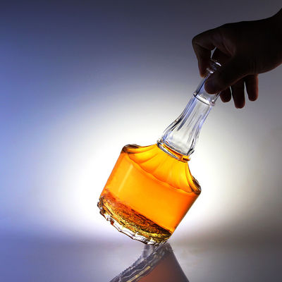 500 ml γυάλινο μπουκάλι με φελλό για ουίσκι βότκα οινοπνεύματα χαραγμένα σε μακρύ σβέρκο σχεδιασμό