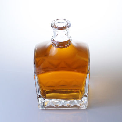 Βάζο με γυαλί ουίσκι Square Pop 750 ml για παραδοσιακή επιλογή ουίσκι