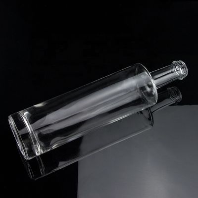 Μοναδικό σχεδιασμό 750ml με μακρύ λαιμό άδεια μπουκάλι βότκα με καπάκι με βίδα