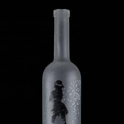 Κλασικό σχήμα 700 ml 750 ml παγωμένη ελαστική βότκα γυάλινο μπουκάλι για συσκευασία ποτών