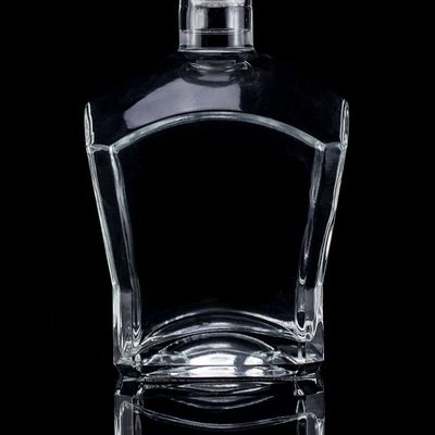 Διαυγές ή προσαρμοσμένο Super Flint Glass μπουκάλι ουίσκι 700ml 750ml με φελλό