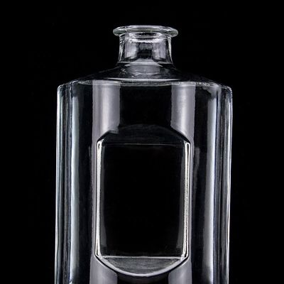 Προσαρμοσμένο σχήμα 750ml μπουκάλι γυαλιού βότκας με φελλό καπάκι και καθαρό φινίρισμα σε στρογγυλό