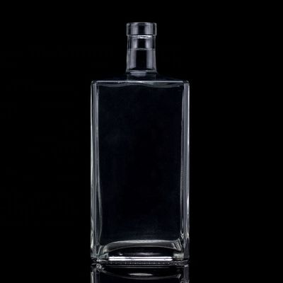 Σκηνότυπη 1000ml Διαφανές γυάλινο μπουκάλι για βότκα τετραγωνικό σχήμα με καπάκι βίδας