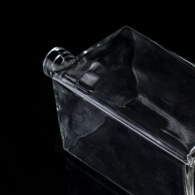Σκηνότυπη 1000ml Διαφανές γυάλινο μπουκάλι για βότκα τετραγωνικό σχήμα με καπάκι βίδας