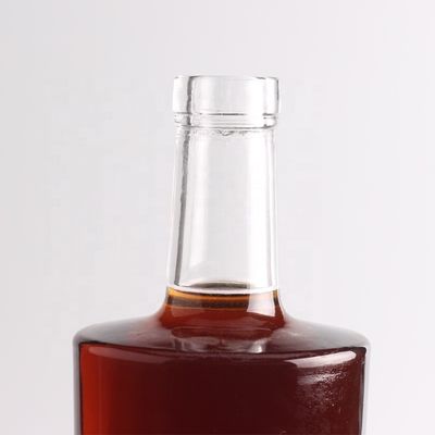 Uso de Vodka Las Mejores Botellas de Ron de Whisky Transparentes de 50 cl με Κορκό