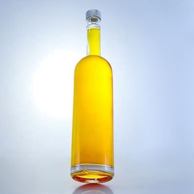 Προσαρμοσμένο λογότυπο 700ml 750ml High Flint Round Shape Glass Flask με επικάλυψη βίδες
