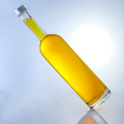 Προσαρμοσμένο λογότυπο 700ml 750ml High Flint Round Shape Glass Flask με επικάλυψη βίδες