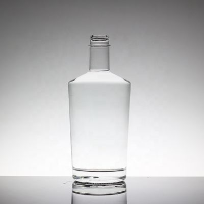 Κρυστάλλινο γυαλί 750 ml στρογγυλές μπουκάλες γυαλιού βότκας με γυάλινο κολάρο
