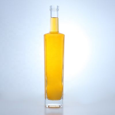 700 ml High Flint Round Shape Liquor Glass Flask με Custom Logo και Cork Top Finish