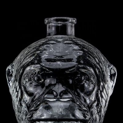 Μοναδικό σχεδιασμό 500ml 750ml μαιμουδάκι σχήμα γυάλινο μπουκάλι για βότκα οινόπνευμα με φελλό