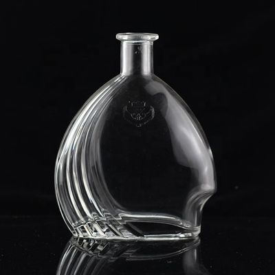 Βιομηχανική γυάλινη φιάλη 700 ml για τη βιομηχανία ποτών σε σχήμα αντίχειρα
