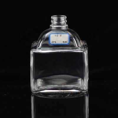 Βιομηχανική γυάλινη φιάλη 700 ml για τη βιομηχανία ποτών σε σχήμα αντίχειρα