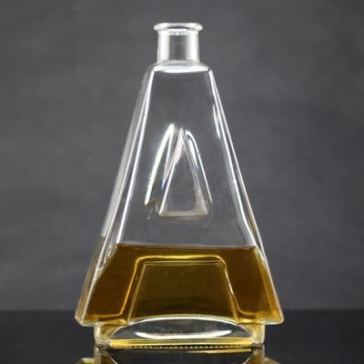 Βασικό υλικό Γυάλινο μπουκάλι με μοναδικό σχήμα γράμματος και φελλό