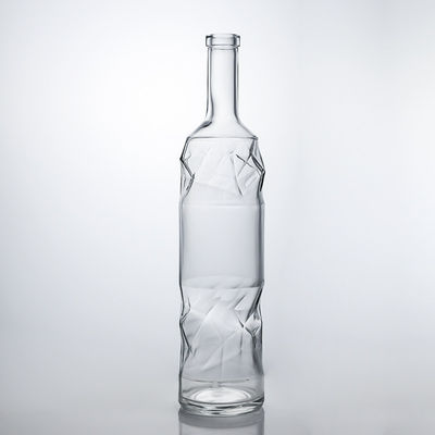 Επιφανειακή επεξεργασία Decal Custom Shape Embossed Glass Liquor Bottle για το Whisky Gin Rum