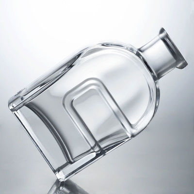 Προσαρμοσμένο μπουκάλι ποτού Squircle Glass για τζιν ρούμι Μπράντυ Βότκα και φελλό