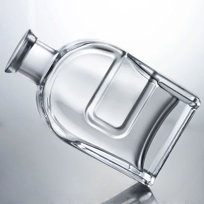 Προσαρμοσμένο μπουκάλι ποτού Squircle Glass για τζιν ρούμι Μπράντυ Βότκα και φελλό