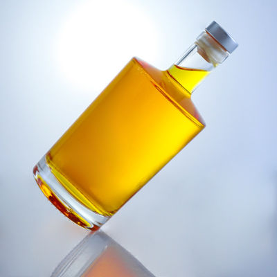Πιο δημοφιλές σχήμα Super Flint γυάλινο μπουκάλι ποτού για βότκα ουίσκι ρούμι τεκίλα τζιν Made
