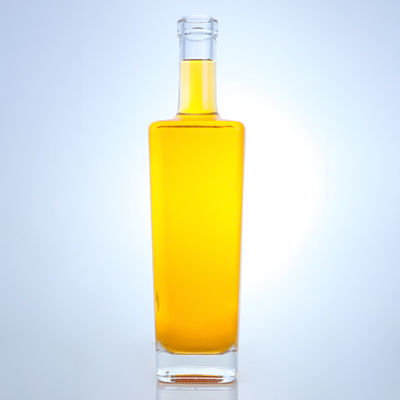 750 ml Custom Shape Glass Spirits Φιάλο για Μπράντυ Βότκα Ουίσκι Κορκ Top σε τετράγωνο σχήμα
