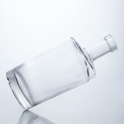 Στρογγυλό σχήμα Custom Design 750ml Διαυγές κενό ποτό γυάλινο μπουκάλι για ρούμι Βότκα Τζιν Ουίσκι