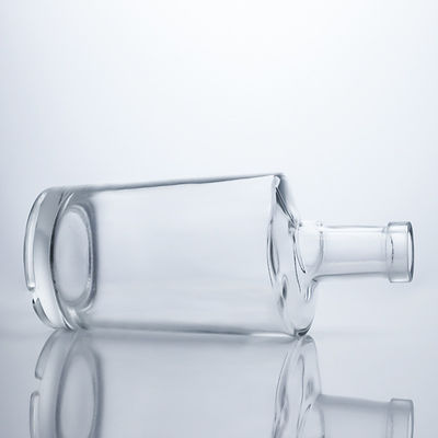 Στρογγυλό σχήμα Custom Design 750ml Διαυγές κενό ποτό γυάλινο μπουκάλι για ρούμι Βότκα Τζιν Ουίσκι
