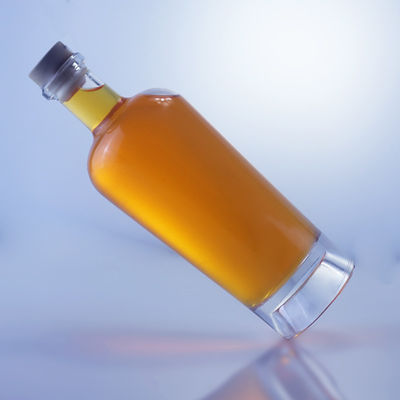 750 ml γυάλινο μπουκάλι με φελλό καπάκι και προσαρμοσμένο καπάκι υλικό σώματος γυαλί