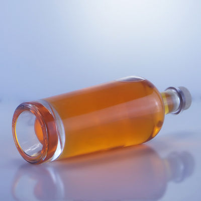 750 ml γυάλινο μπουκάλι με φελλό καπάκι και προσαρμοσμένο καπάκι υλικό σώματος γυαλί