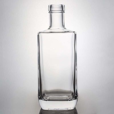 Ελαφρύ τετράγωνο γυάλινο μπουκάλι 700ml 750ml για ουίσκι βότκα τζιν κολάρο υλικό γυαλί