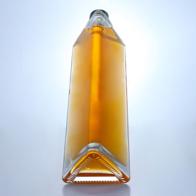 Προσαρμοσμένο καπάκι Super Flint Glass 750ml Τρίγωνο μπουκάλι για βότκα Ουίσκι Τζιν Ρουμ