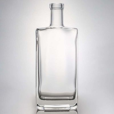 Υλικό κολάρου γυαλί 700 ml τετραγωνικό Super Flint γυαλί μπουκάλι για βότκα Gin Ρουμ Ουίσκι