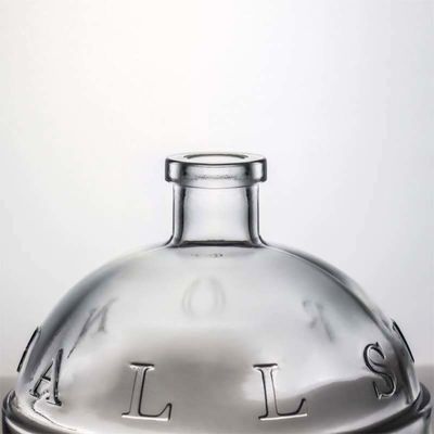 Προσαρμοσμένο 700ml γυάλινο μπουκάλι για κρασί ουίσκι Gin Ρουμ ημισφαίρια και κυλινδρικά