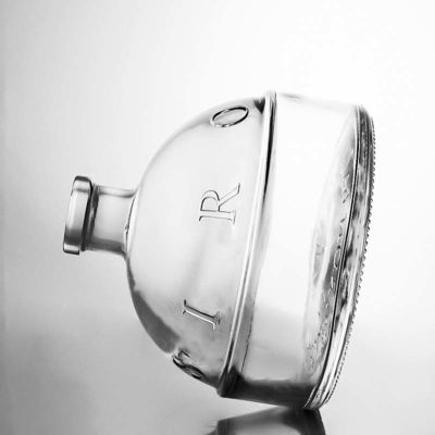 Προσαρμοσμένο 700ml γυάλινο μπουκάλι για κρασί ουίσκι Gin Ρουμ ημισφαίρια και κυλινδρικά