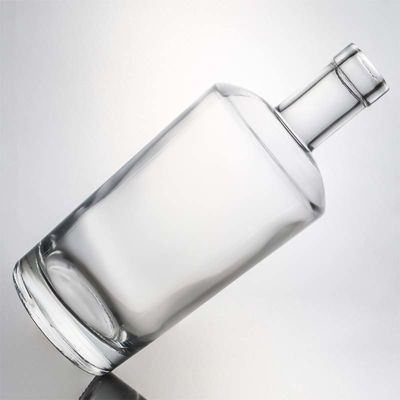 Γυαλί 750 ml Στρογγυλό σχήμα Διαυγές μπουκάλι από φρεάτιο για εξατομικευμένο τζιν ρούμι
