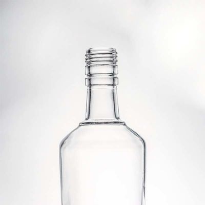 Ετικέτα Προσαρμοσμένο στρογγυλό σχήμα 730ml 1000ml Κενό υψηλό φρεατίν Gin Ρουμ Βότκα Ουίσκι Μπράντυ Λικέρ γυάλινο μπουκάλι με τύπου σφραγίσματος φελλού