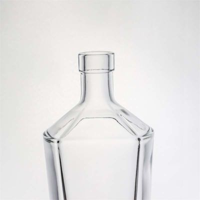Τύπος σφράγισης Φελλός 500ml 800ml 1000ml Στρογγυλό σχήμα High Flint γυάλινο μπουκάλι για οινόπνευμα