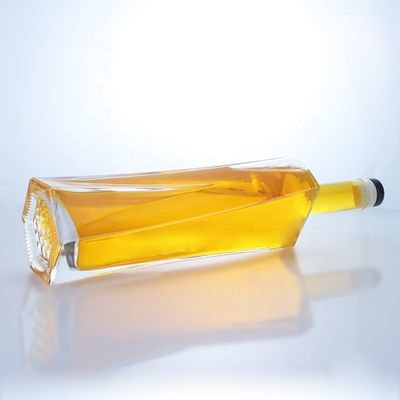 500 ml 750 ml 1000 ml Διαφανές γυάλινο μπουκάλι με βιδωτό καπάκι Βιομηχανικά ποτά Βασικό υλικό γυαλί