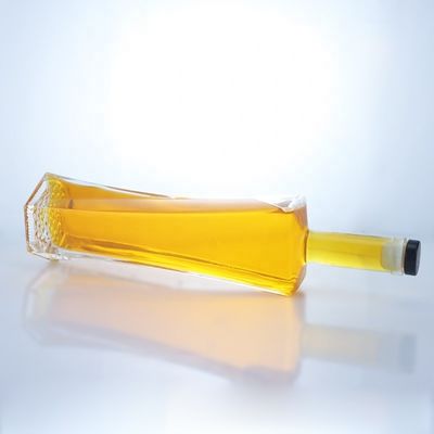 500 ml 750 ml 1000 ml Διαφανές γυάλινο μπουκάλι με βιδωτό καπάκι Βιομηχανικά ποτά Βασικό υλικό γυαλί