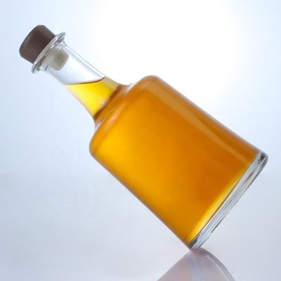 Επεξεργασία επιφάνειας Ζεστή σφράγιση γυάλινο μπουκάλι με φελλό για βότκα τζιν ρούμι ουίσκι