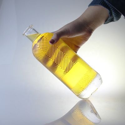 Διαφανές μπουκάλι γυαλιού 750 ml χωρητικότητας με επιπλέον χαραγμένο σχιστόλιθο με φελλό με χωρητικότητα 500 ml