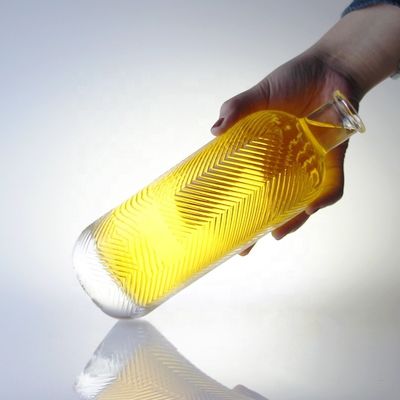 Διαφανές μπουκάλι γυαλιού 750 ml χωρητικότητας με επιπλέον χαραγμένο σχιστόλιθο με φελλό με χωρητικότητα 500 ml