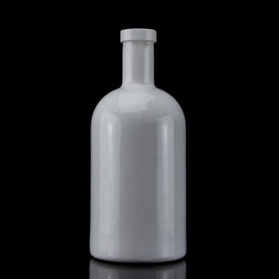 Παγκόσμιο κλασικό στρογγυλό σχήμα 70cl 75cl γυάλινο μπουκάλι για ποτό με προσαρμοσμένο λογότυπο
