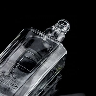 750 ml 75cl Super Flint Square Embossed Glass Flask με βιδωτό καπάκι Ρουμ Βότκα Ουίσκι