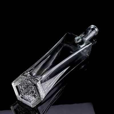 Μοναδικό 750ml Square Shoulder Super Flint γυάλινο μπουκάλι με φελλό για Ρουμ Βότκα Ουίσκι