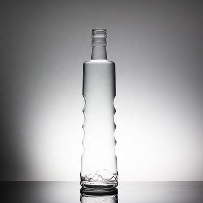 Όμορφα γυναικεία σχήμα σώματος γυάλινο μπουκάλι με φελλό σφραγίδα τύπου