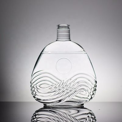 Μοναδική γυάλινη φιάλη 500 ml σε σχήμα βόμβας για εξατομικευμένη συσκευασία ποτών